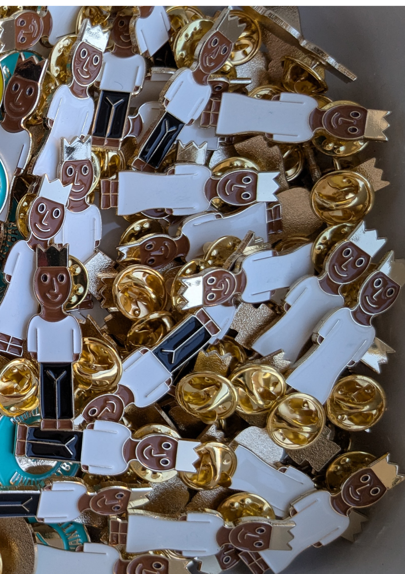 Königin Pins